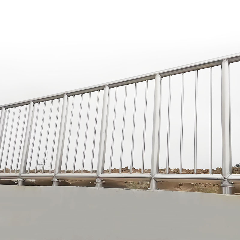 Guardrail stradale in acciaio inox