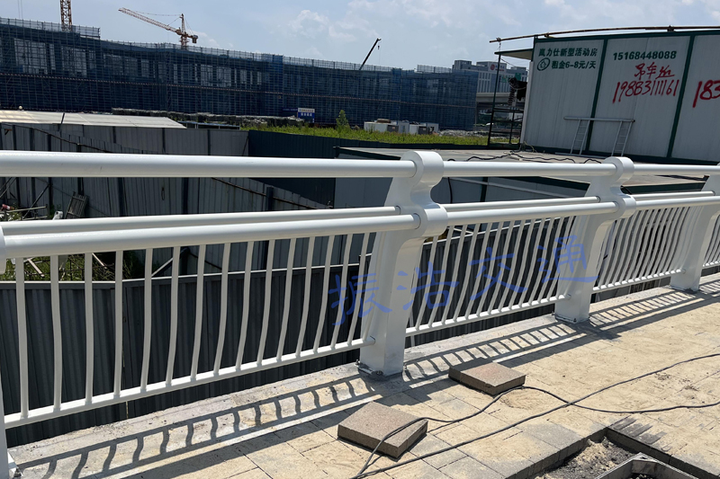 Guardrail in lega di alluminio